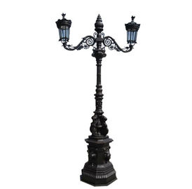 Luar Dekoratif Antik Besi Cor Lampu Jalan Posting Putaran Dua Tiang Lampu Klasik